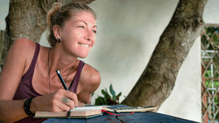 Student using AI journaling with ChatGPT at school to reduce stress and anxiety