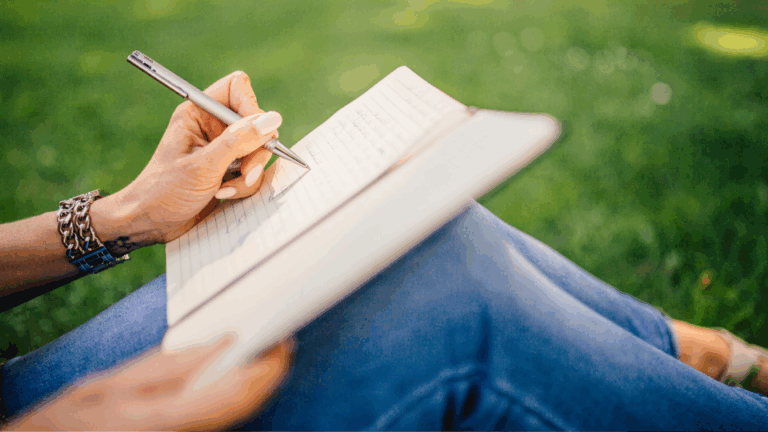 Student using AI journaling apps to reduce stress and anxiety
